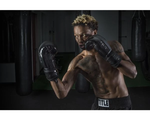 TITLE Black Blast Training Gloves - Velcro - Image 4