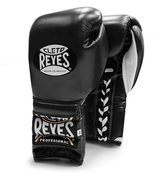 Cleto Reyes Traditional Lace Sparring Boxing Glove - Image 3
